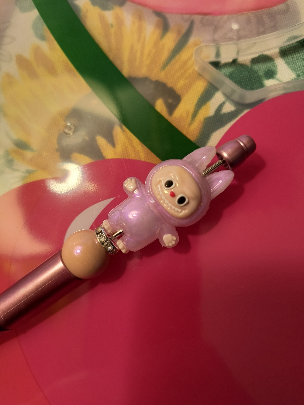 SALE 😊Cute Pink Character Ballpoint Pen❤️👯‍♀️ Specialty Item.1 Refill Included